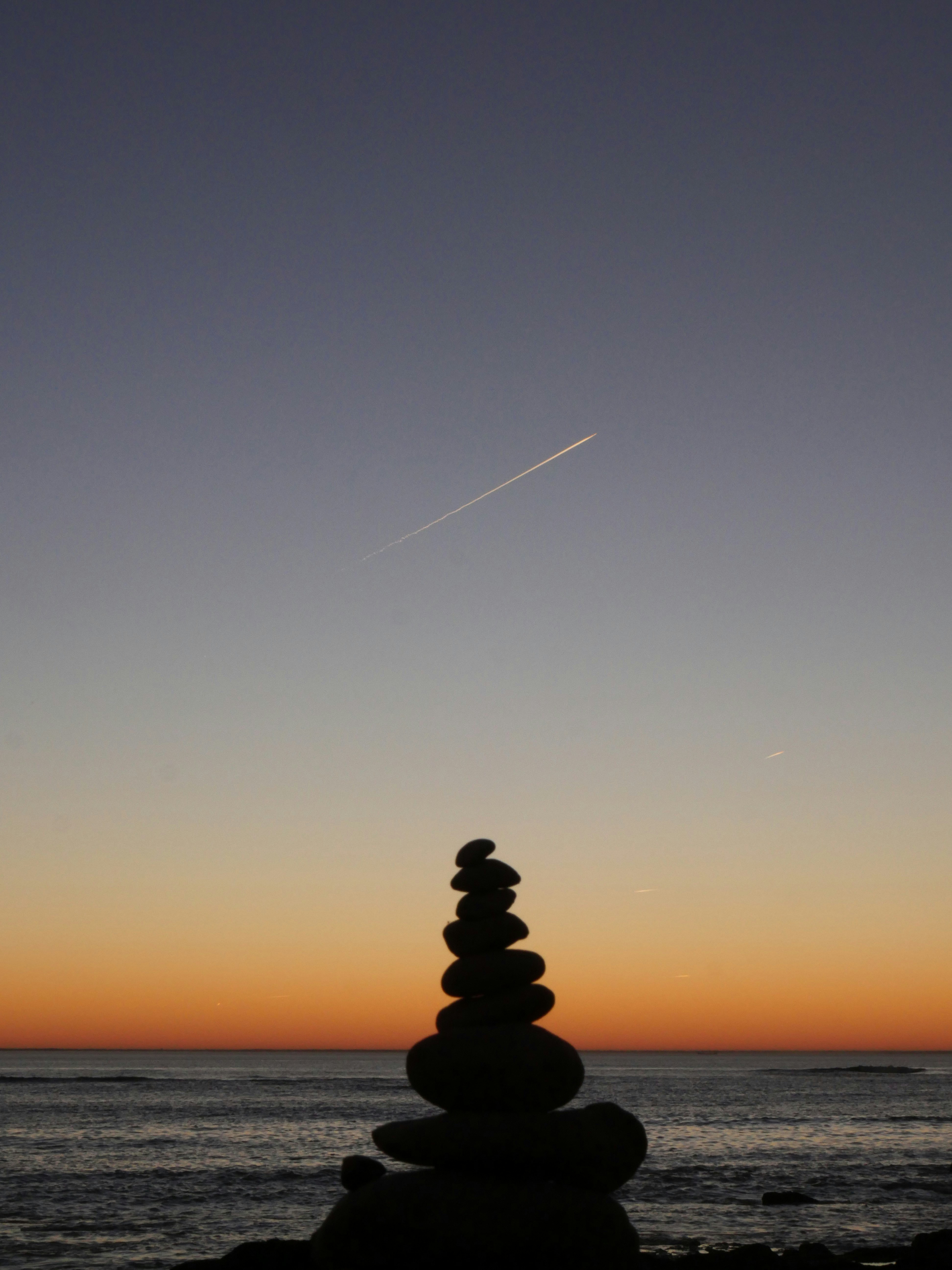 picture of stacked rocks